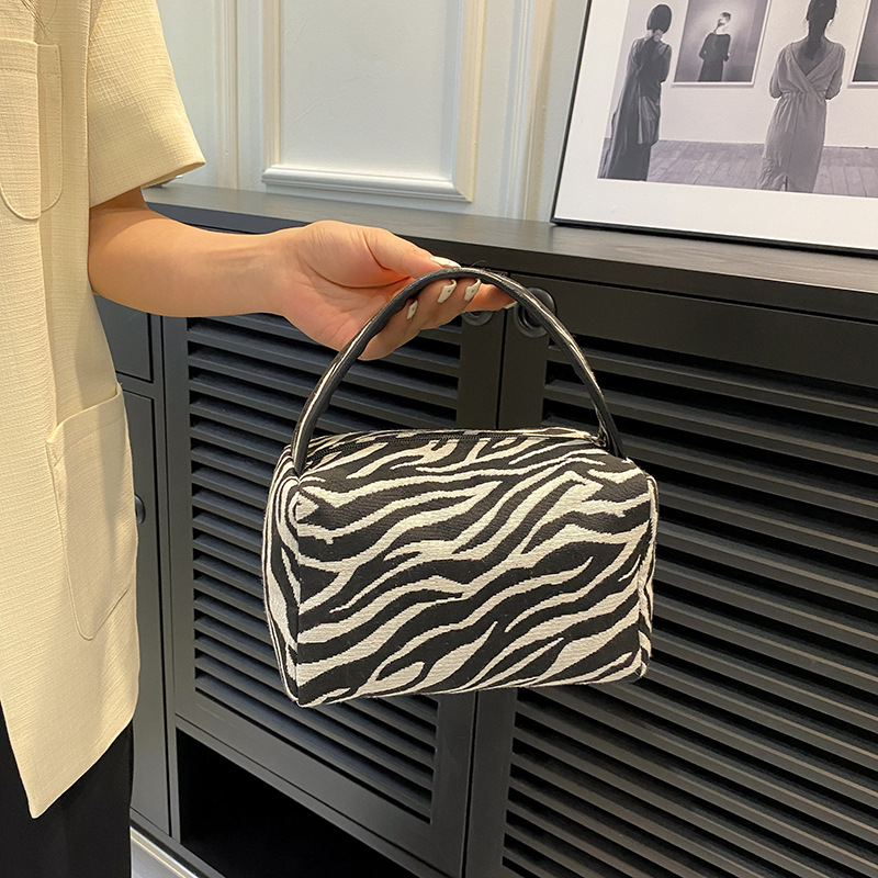 Bolsa de maquillaje de leopard - Luxury Skincare Makeup reseña y precio